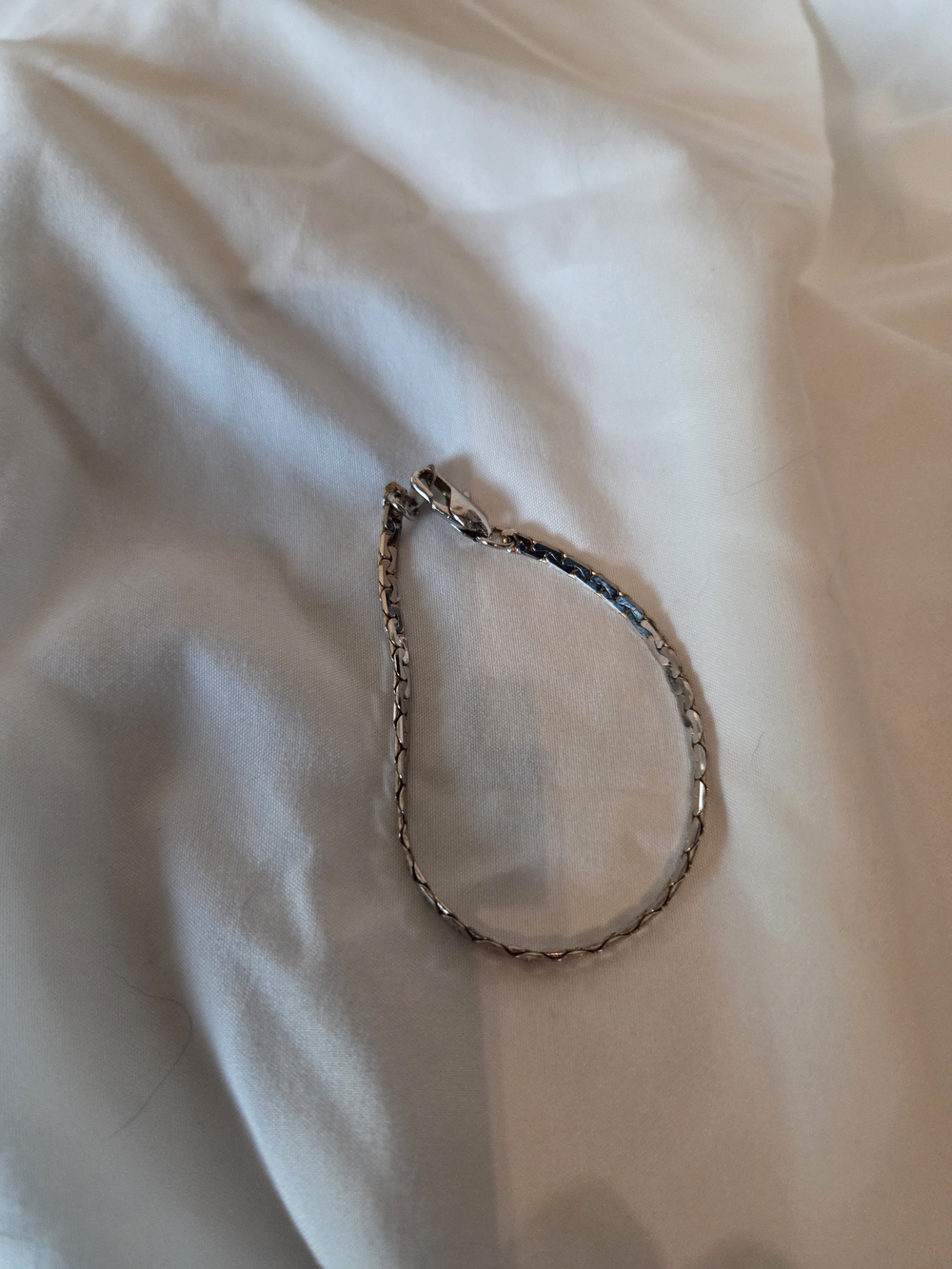Silver Women’s Chain Bracelet - Sleek Link Design